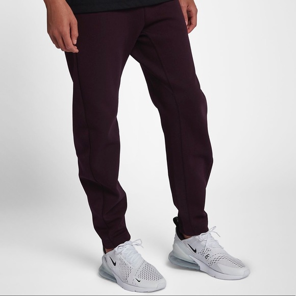 nike tech joggers xs